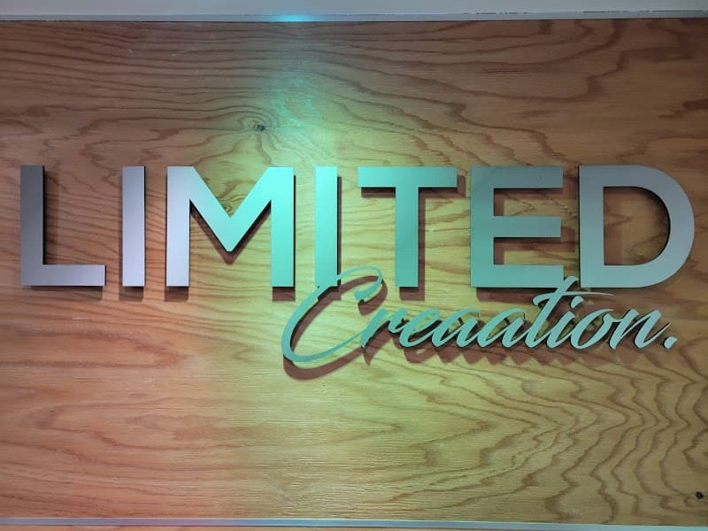 LIMITED Creaation. dance studio
