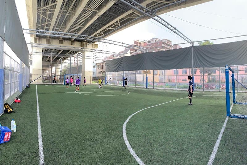 江東区立 竪川河川敷公園 フットサル場