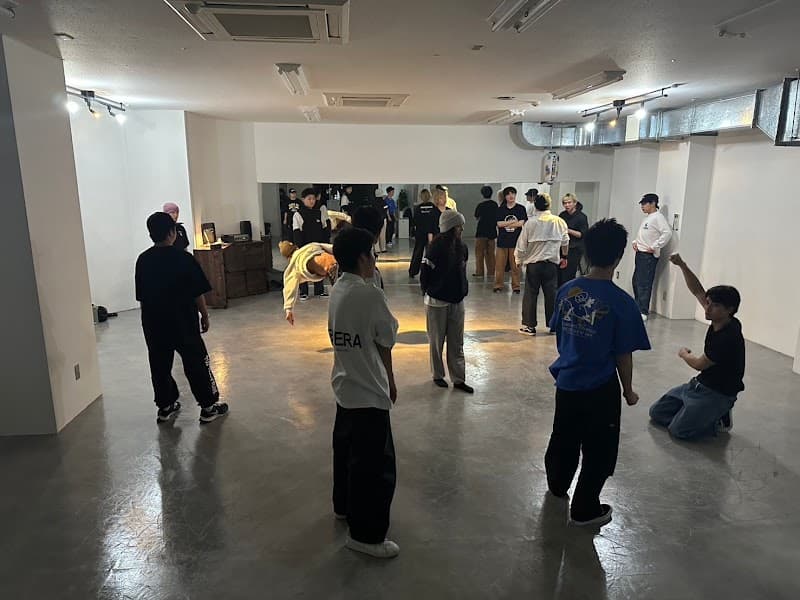 都会の空の下で乾杯!池袋のルーフトップBBQスポット